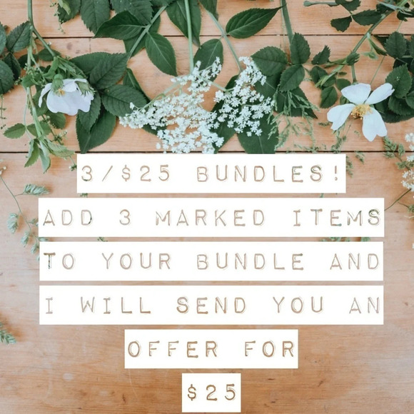 3/$25 Fabletics Cross Waist Cropped Workout Pants - Picture 6 of 6